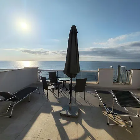 Seafront In Apartment